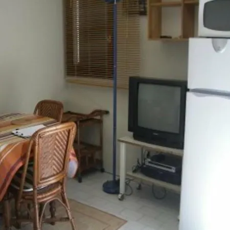 Apartmán 4 Pers, Piscine, Parking, Proche Plage, St Cyprien - Fr-1-225d-152 *